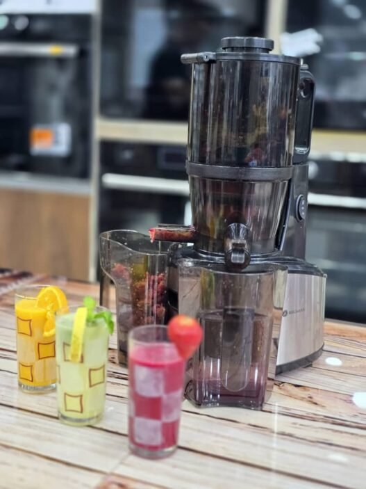 Extracteur berghman germany 🇩🇪🇩🇪🇩🇪 de Jus de Fruits Légumes96% Pur Jus 1000Wالسعر 2 ملايين و 800 الف مع ضمان 24 شهر